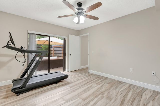 207 2nd Terrace, Palm Beach Gardens, FL 33418