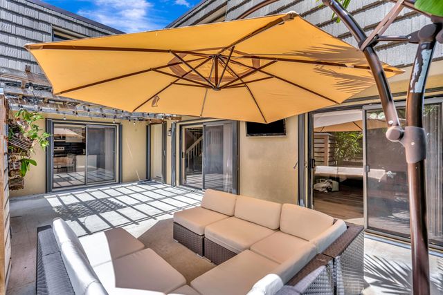 207 2nd Terrace, Palm Beach Gardens, FL 33418