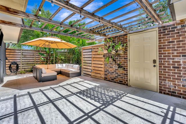 207 2nd Terrace, Palm Beach Gardens, FL 33418