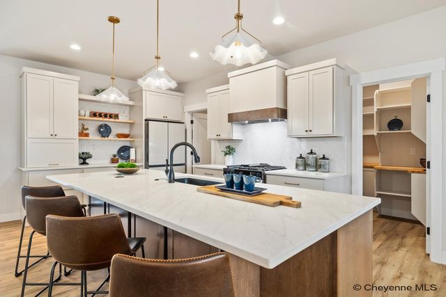 5117 LASSO DR, Cheyenne, WY 82009