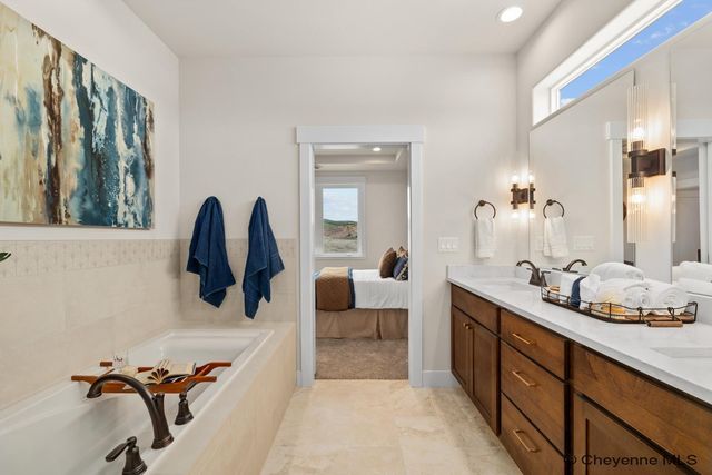 5117 LASSO DR, Cheyenne, WY 82009