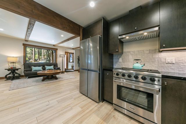 14161 Tanager Lane, Truckee, CA 96161