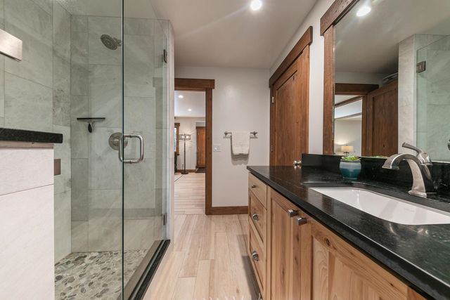 14161 Tanager Lane, Truckee, CA 96161