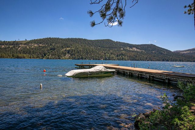 14161 Tanager Lane, Truckee, CA 96161