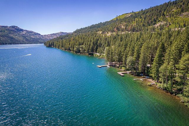 14161 Tanager Lane, Truckee, CA 96161