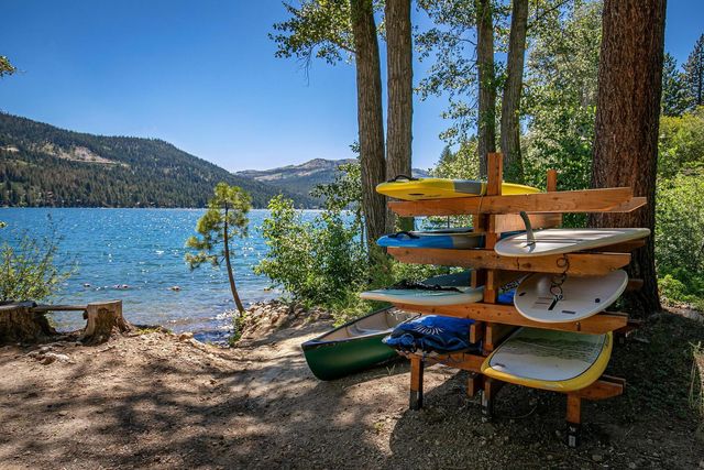 14161 Tanager Lane, Truckee, CA 96161