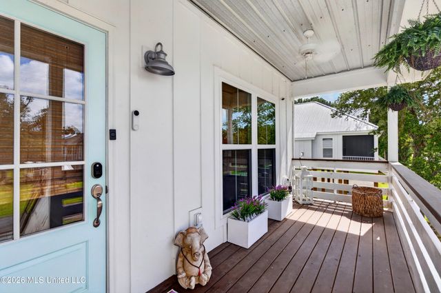 204 Piney Ridge Road, Waveland, MS 39576