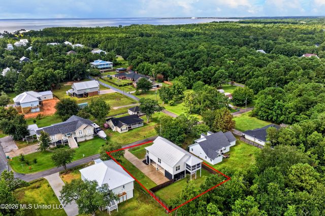204 Piney Ridge Road, Waveland, MS 39576