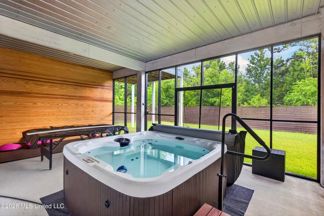 204 Piney Ridge Road, Waveland, MS 39576
