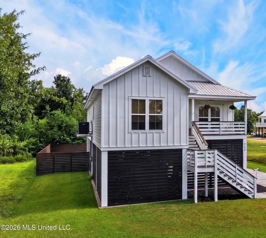 204 Piney Ridge Road, Waveland, MS 39576