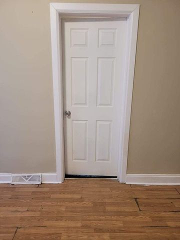 9021 S Exchange Avenue, Chicago, IL 60617