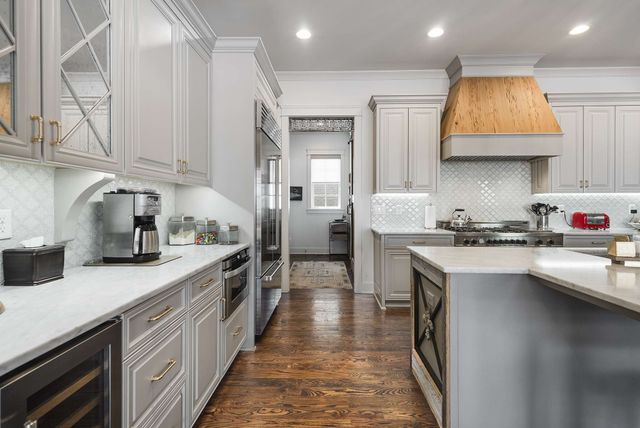 2028 Castleman Drive, Nashville, TN 37215