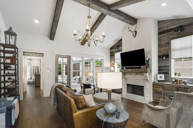 2028 Castleman Drive, Nashville, TN 37215