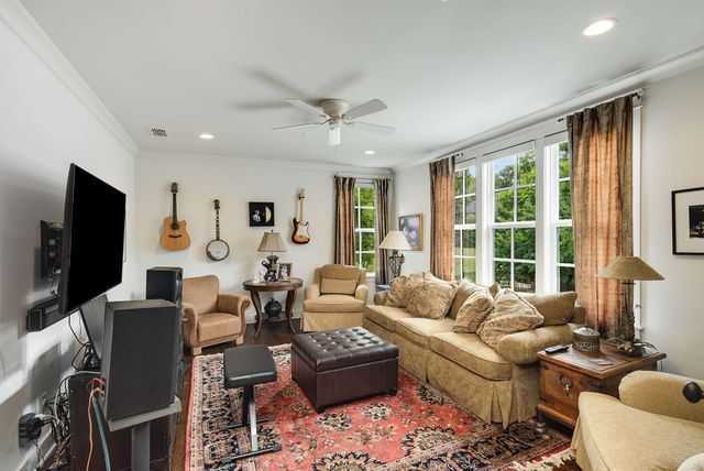 2028 Castleman Drive, Nashville, TN 37215