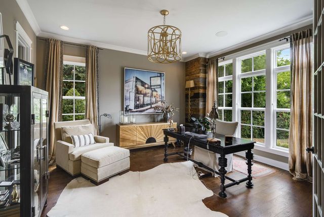 2028 Castleman Drive, Nashville, TN 37215