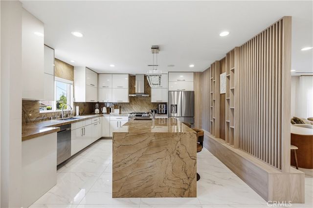 10101 Lanark Street, Sun Valley, CA 91352