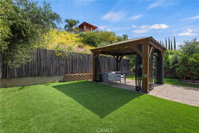 10101 Lanark Street, Sun Valley, CA 91352