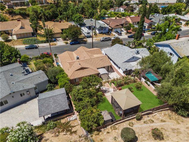 10101 Lanark Street, Sun Valley, CA 91352