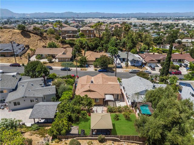 10101 Lanark Street, Sun Valley, CA 91352