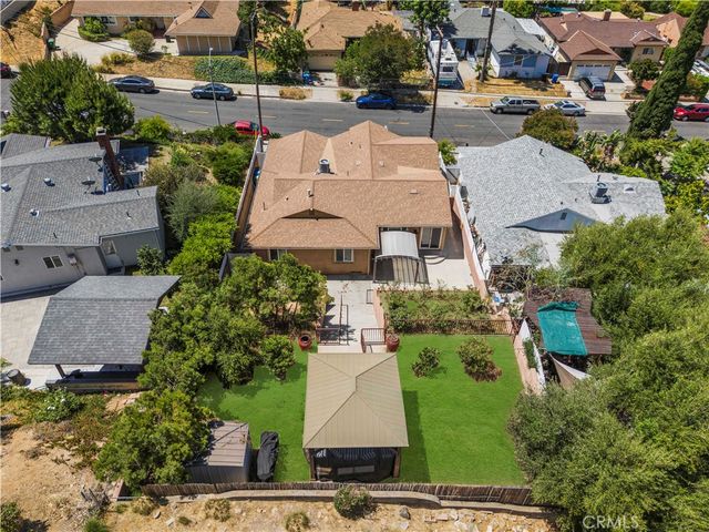 10101 Lanark Street, Sun Valley, CA 91352