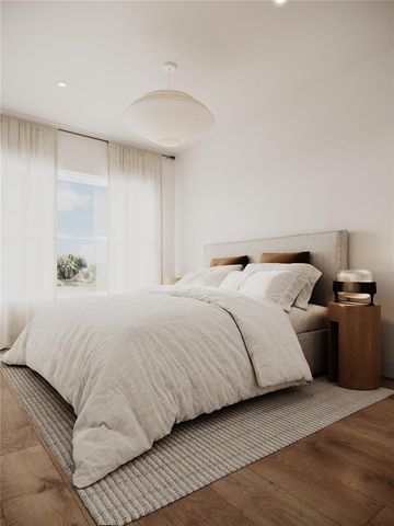 377 13TH ST N, St Petersburg, FL 33705