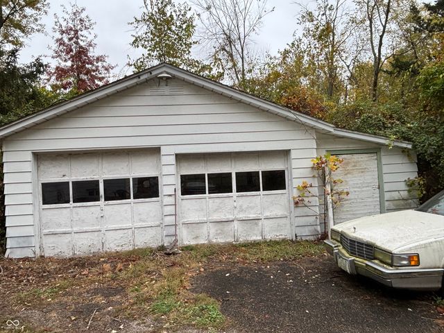 3856 W Old Us 40, West Terre Haute, IN 47885