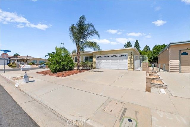 2964 Silver Oak Way, Hemet, CA 92545