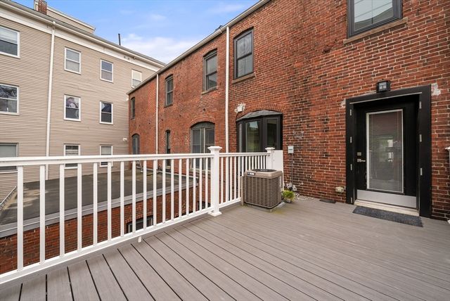 209 Green St, Cambridge, MA 02139