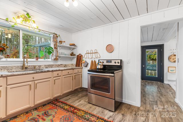 200 Nimitz Drive, Brevard, NC 28712