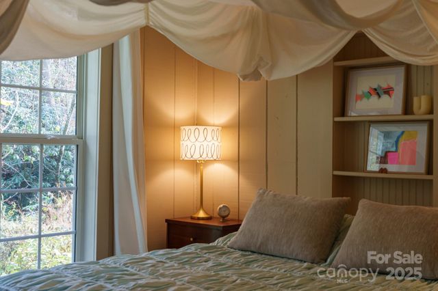 200 Nimitz Drive, Brevard, NC 28712