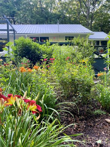 200 Nimitz Drive, Brevard, NC 28712