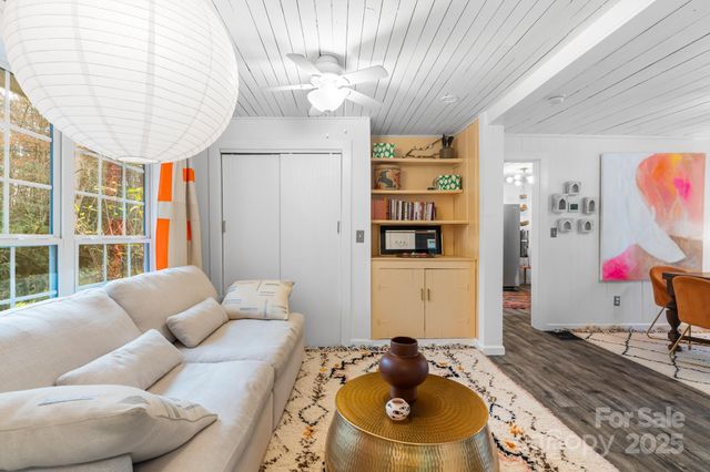 200 Nimitz Drive, Brevard, NC 28712