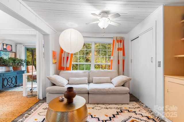 200 Nimitz Drive, Brevard, NC 28712