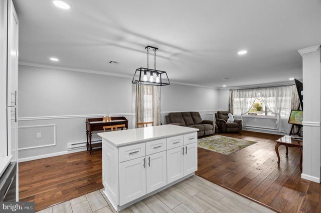 7 PICARDY PL, Southampton, NJ 08088