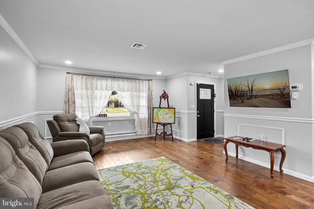7 PICARDY PL, Southampton, NJ 08088