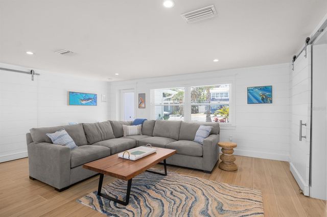 306 S BAY BOULEVARD, Anna Maria, FL 34216