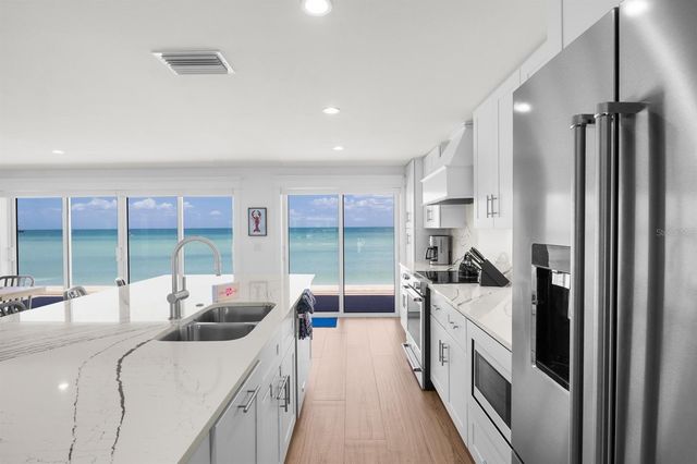 306 S BAY BOULEVARD, Anna Maria, FL 34216