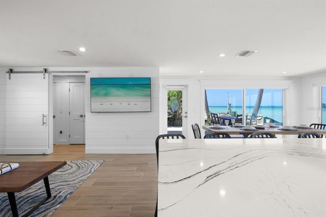 306 S BAY BOULEVARD, Anna Maria, FL 34216