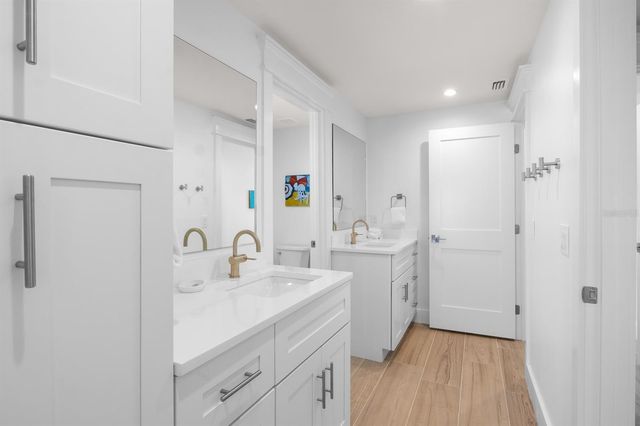 306 S BAY BOULEVARD, Anna Maria, FL 34216