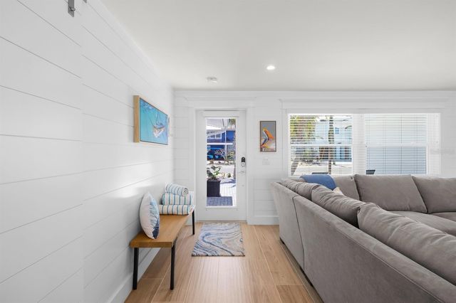 306 S BAY BOULEVARD, Anna Maria, FL 34216