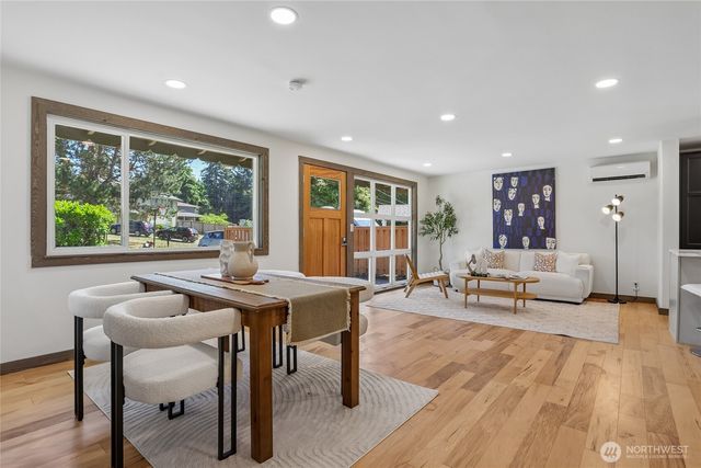 2002 211th Place SW, Lynnwood, WA 98036
