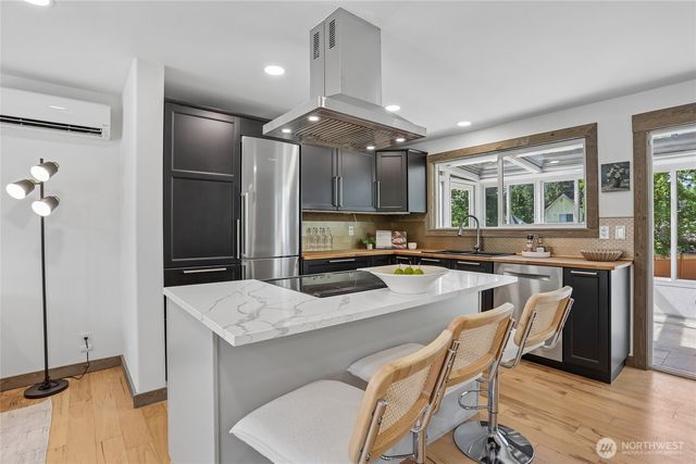 2002 211th Place SW, Lynnwood, WA 98036