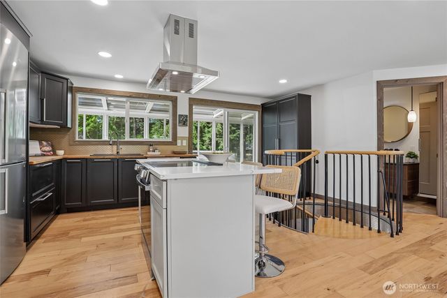 2002 211th Place SW, Lynnwood, WA 98036