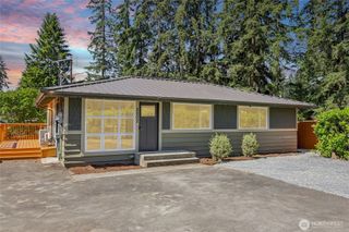 2002 211th Place SW, Lynnwood, WA 98036