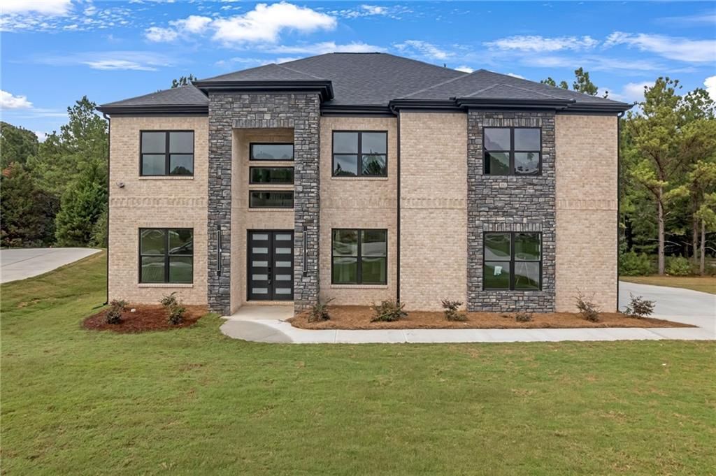 839 Artistry Way, Fairburn, GA 30213