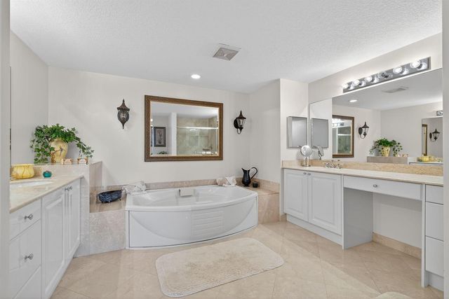 700 Ocean Royale Way Ph 3, Juno Beach, FL 33408