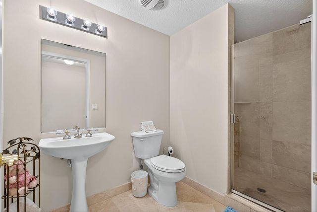 700 Ocean Royale Way Ph 3, Juno Beach, FL 33408