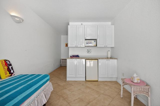 700 Ocean Royale Way Ph 3, Juno Beach, FL 33408