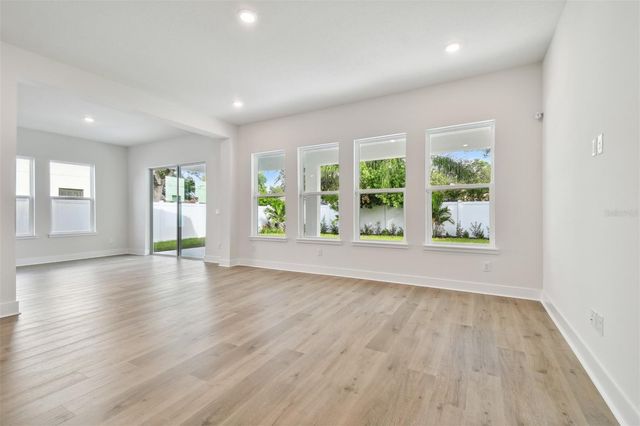 812 W ORIENT STREET, Tampa, FL 33603