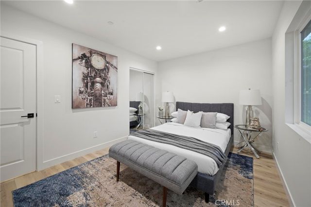 5865 Tobias Avenue, Sherman Oaks, CA 91411